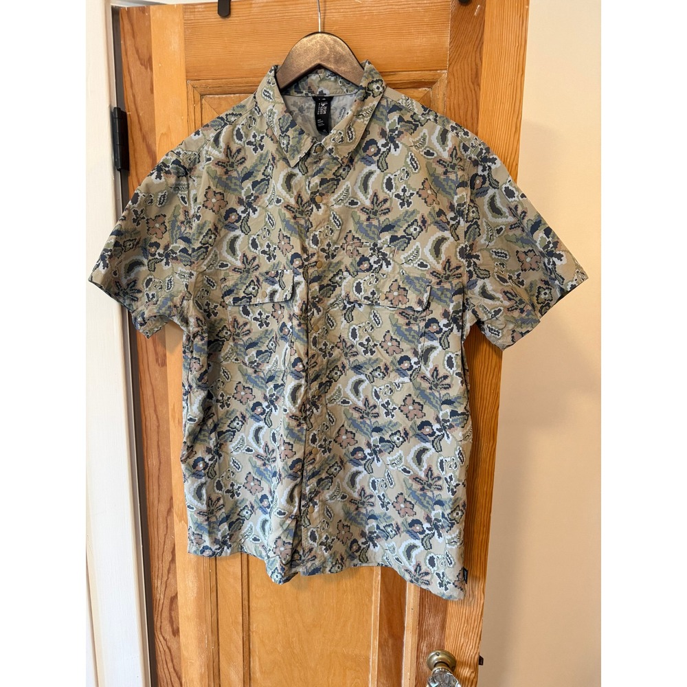 Mountain Hardwear Mens XL Pixel Paisley Snap Front Nylon Hiking Shirt OM5924